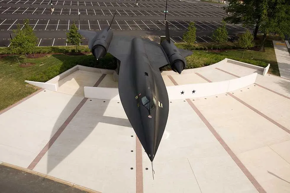 Imagens do avi&atilde;o de reconhecimento desenvolvido para operar em altitudes e velocidades extremas.