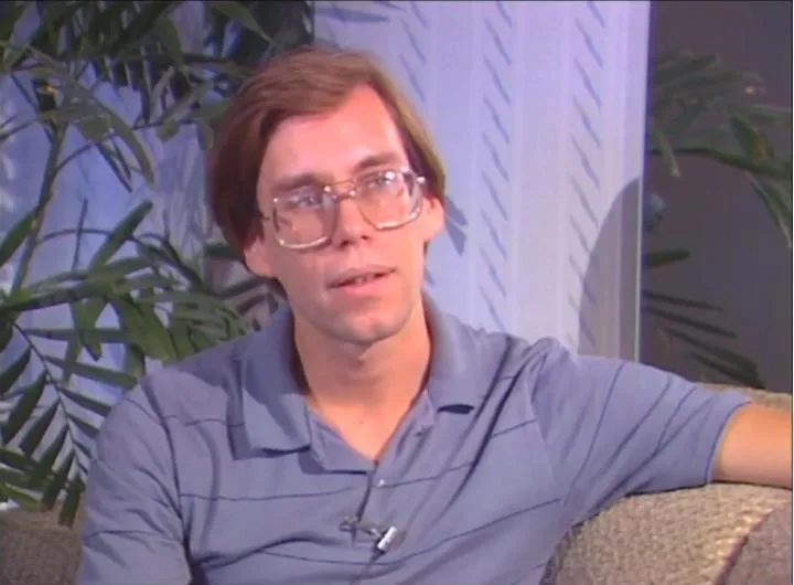 Registros da entrevista de Lazar ao jornalista George Knapp, na qual ele descreveu o suposto trabalho com naves na instala&ccedil;&atilde;o S-4.